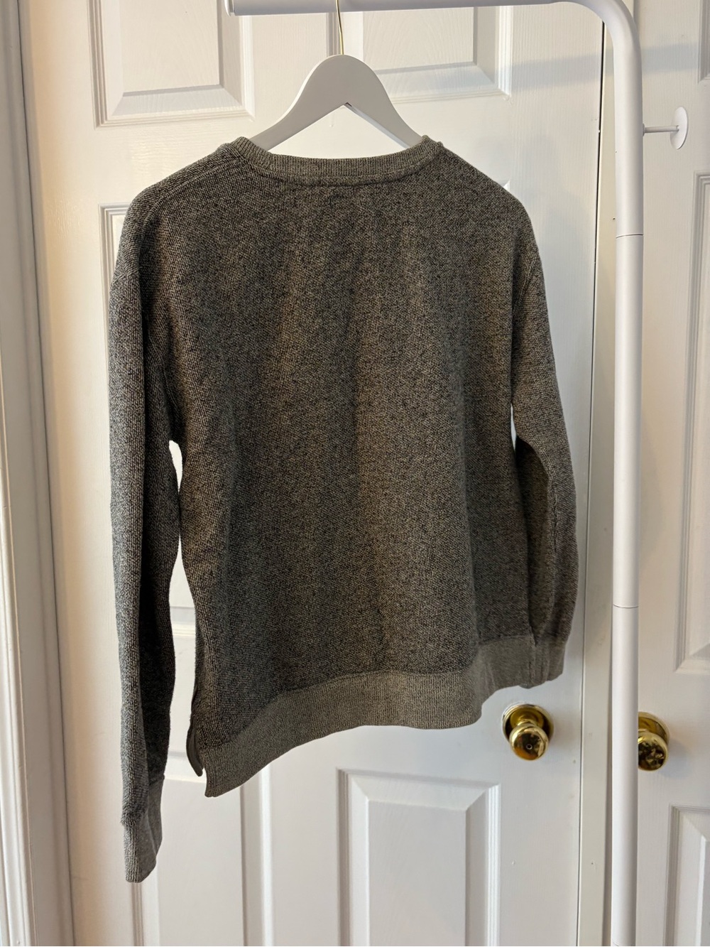 Roots Gray Salt & Pepper Crewneck Sweater with Pocket Size Medium Cotton - Picture 4 of 8